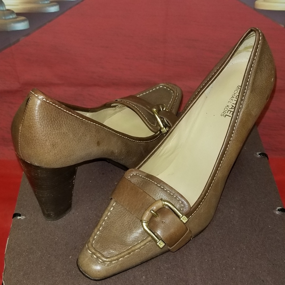 Michael Kors - Picture 2 of 3